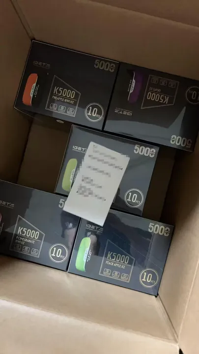 Authentic IGET order delivered to an Australian customer by igetbarsaus.com Real IGET vape order delivered in Australia — customer unboxing photo
