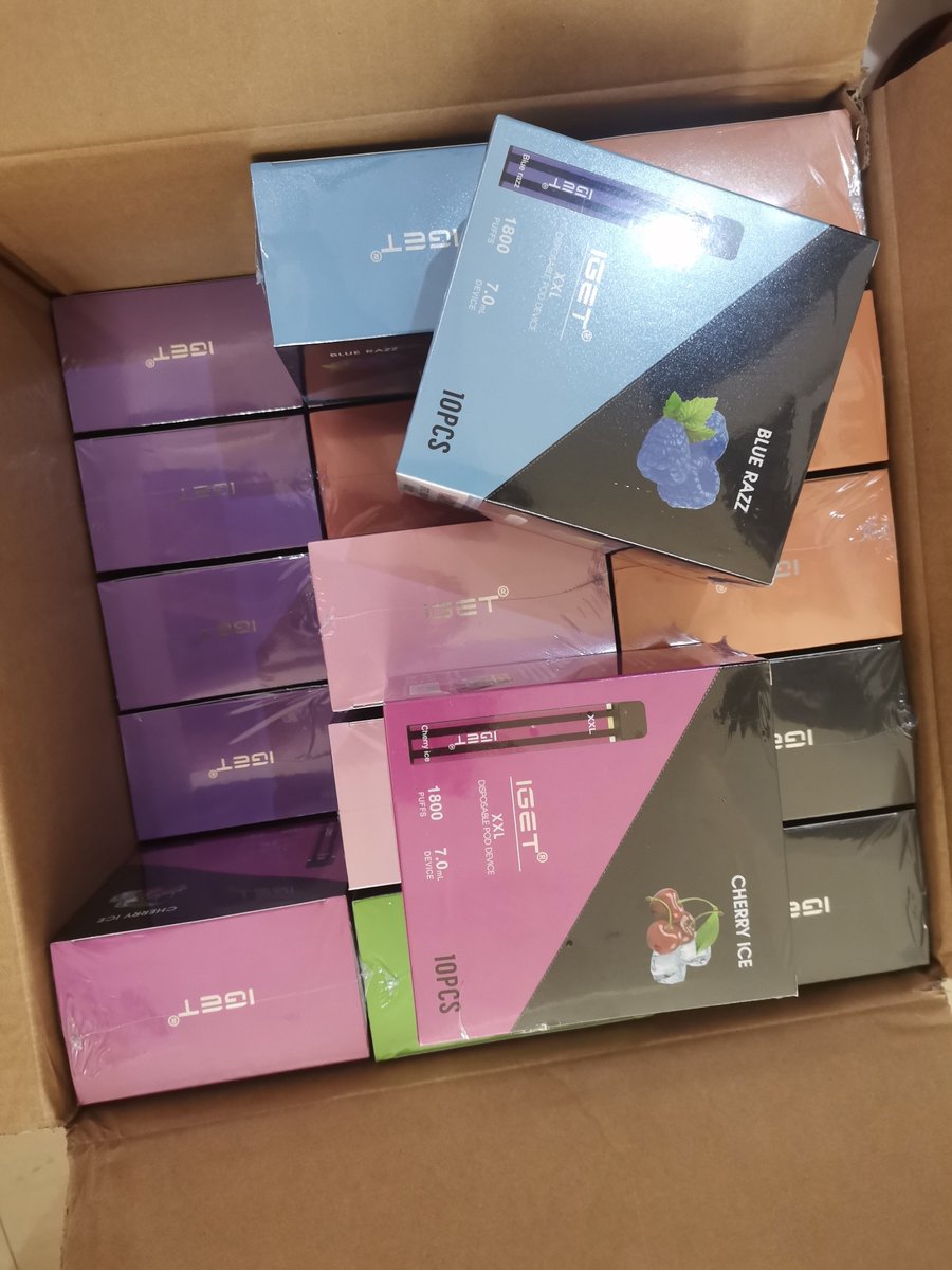 Authentic IGET order delivered to an Australian customer by igetbarsaus.com Real IGET vape order delivered in Australia — customer unboxing photo